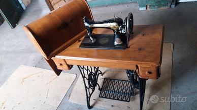 Macchina da cucire Singer 