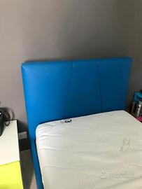 Letto singolo con rete e materasso