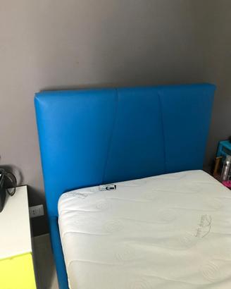 Letto singolo con rete e materasso