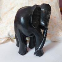Elefante in legno