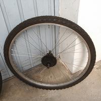 Ruota posteriore mountain bike completa