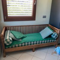 Divanetto in legno
