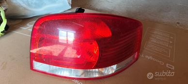 Fari posteriori Audi A3 8p 3 porte 2003-2008