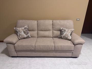 Divano 3 posti in tessuto beige