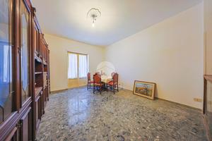 3 LOCALI A MONTEROTONDO