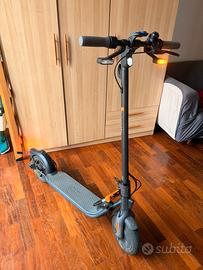 Monopattino Elettrico Ninebot f25I