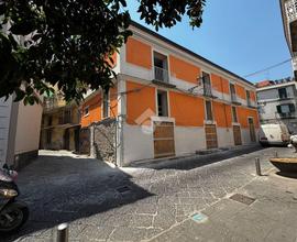 NEGOZIO A AVERSA
