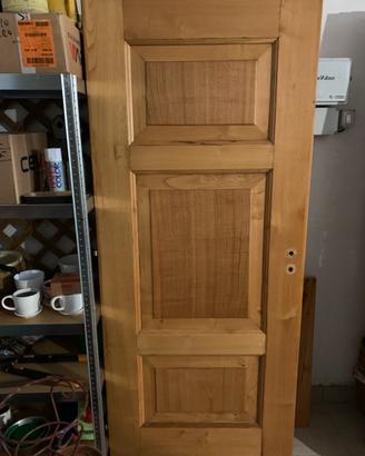 Porte interne in legno massello