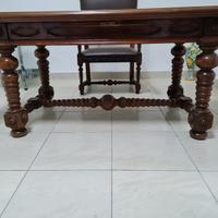 Scrivania noce antica