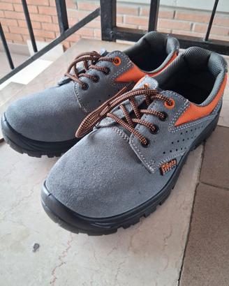 Scarpe antinfortunistiche