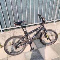 bicicletta bmx