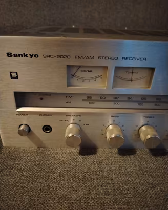 Sinfoamplificatore stereo della Sankyo SRC-2020