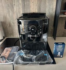 Macchina da caffè De Longhi Magnifica S.