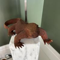 Coccodrillo in legno