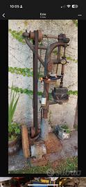 Trapano a colonna in ghisa vintage funzionante