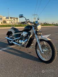 Honda Shadow 600 Custom