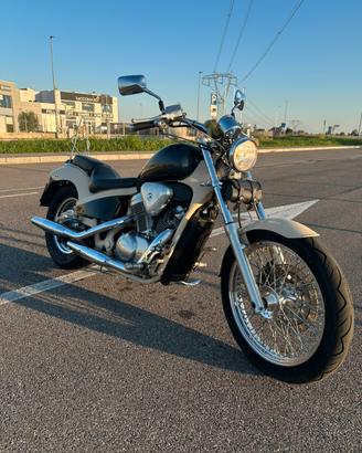 Honda Shadow 600 Custom