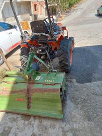 Trattore Kubota B1410 4x4 con fresa celli 105