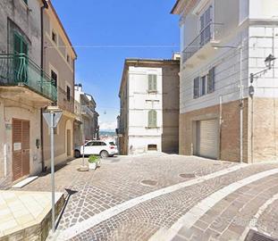 Casa indipendente di 171 m² con più di 5 locali a 