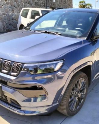 Jeep Compass 1.3 T4 4xe PLUG-IN HYBRID Automatik L