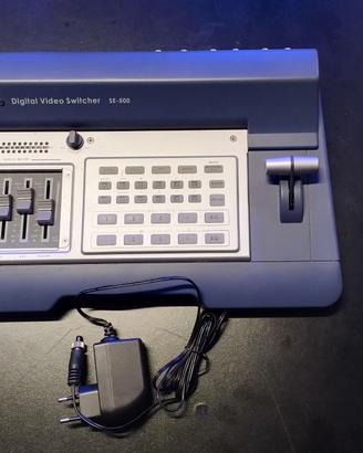 MIXER/ video digitale a 4 canali SD analogici