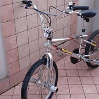 bicicletta  BMX