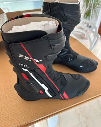 NUOVISSIMI Stivali moto uomo TCX Tg. 43