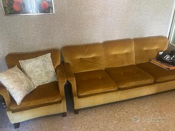 divano letto piu due poltrone piu mobile tv