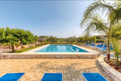 Tenuta Nepole villette con uso piscina