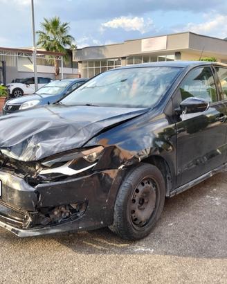 VW Polo 1.2 TDI 75cv 2013 SINISTRATA