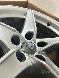 Cerchi originali da 18” per Audi a4 a5 q5