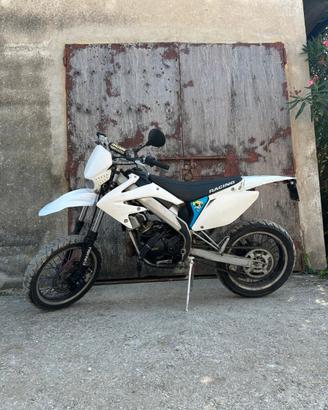 HM 50 bianco revisionata e in buone condizioni