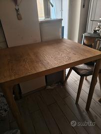 Tavolo Ikea in legno