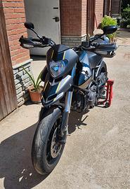 Ducati Hypermotard 796