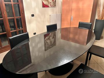 Tavolo Saarinen Alivar in marmo nero + 6 sedie