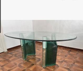 Tavolo in cristallo di design