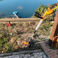 decespugliatore a Batteria 