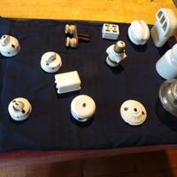 vecchio materiale elettrico interruttori e