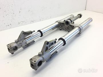 FORCELLA FODERI STELI E PIASTRA INFERIORE DUCATI M