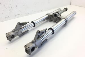 FORCELLA FODERI STELI E PIASTRA INFERIORE DUCATI M