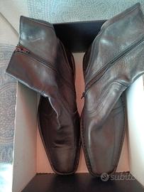 stivaletti in pelle colore nero