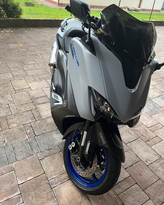 Tmax 560