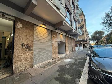 NEGOZIO A ROMA