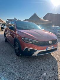 Fiat Tipo 1.6 Mjt 130 CV CROSS KM CERTIFICATI 1 PR