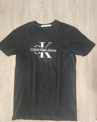Maglietta Calvin Klein taglia S da uomo