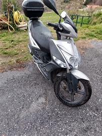 scooter Aprilia 