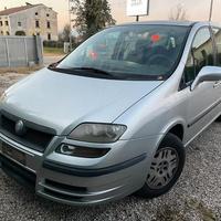 Ricambi usati per Fiat Ulysse 2.2 JTD 2004 4HW