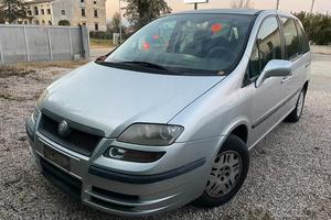 Ricambi usati per Fiat Ulysse 2.2 JTD 2004 4HW