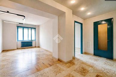 4 LOCALI A RIVOLI