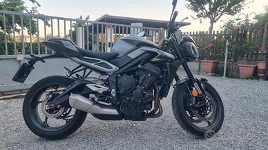 Triumph Street Triple 765 2023